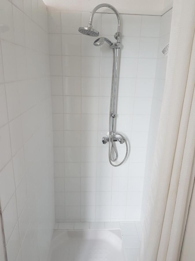 Auberge Le Guinefort Lehon Экстерьер фото