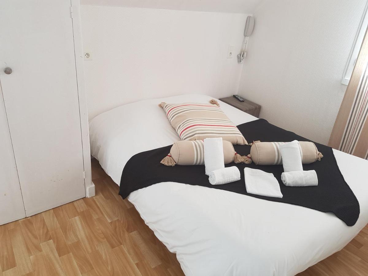 Auberge Le Guinefort Lehon Экстерьер фото