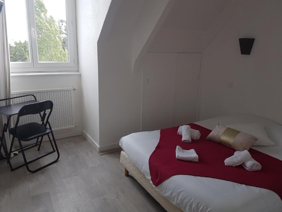 Auberge Le Guinefort Lehon Экстерьер фото