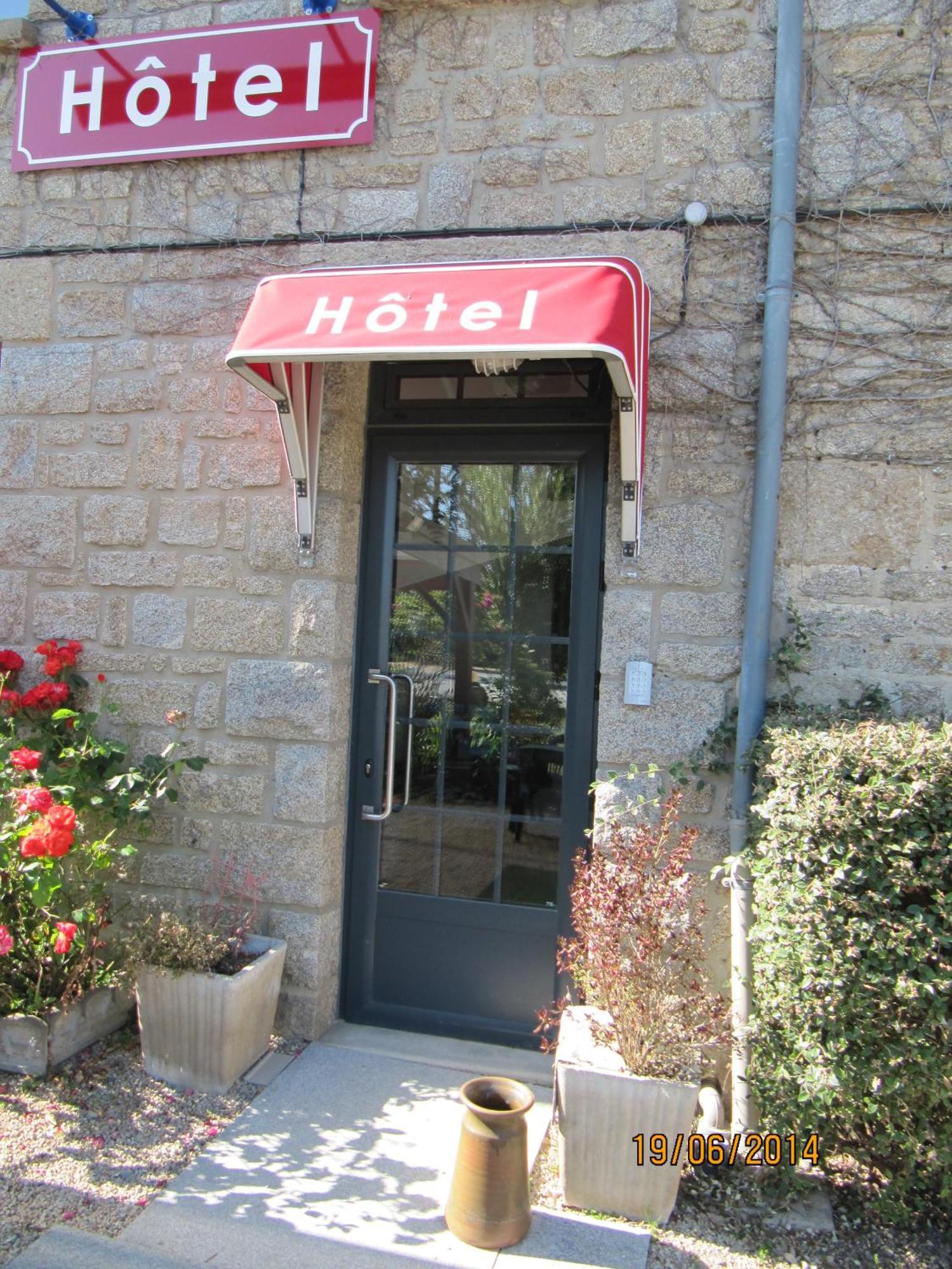 Auberge Le Guinefort Lehon Экстерьер фото