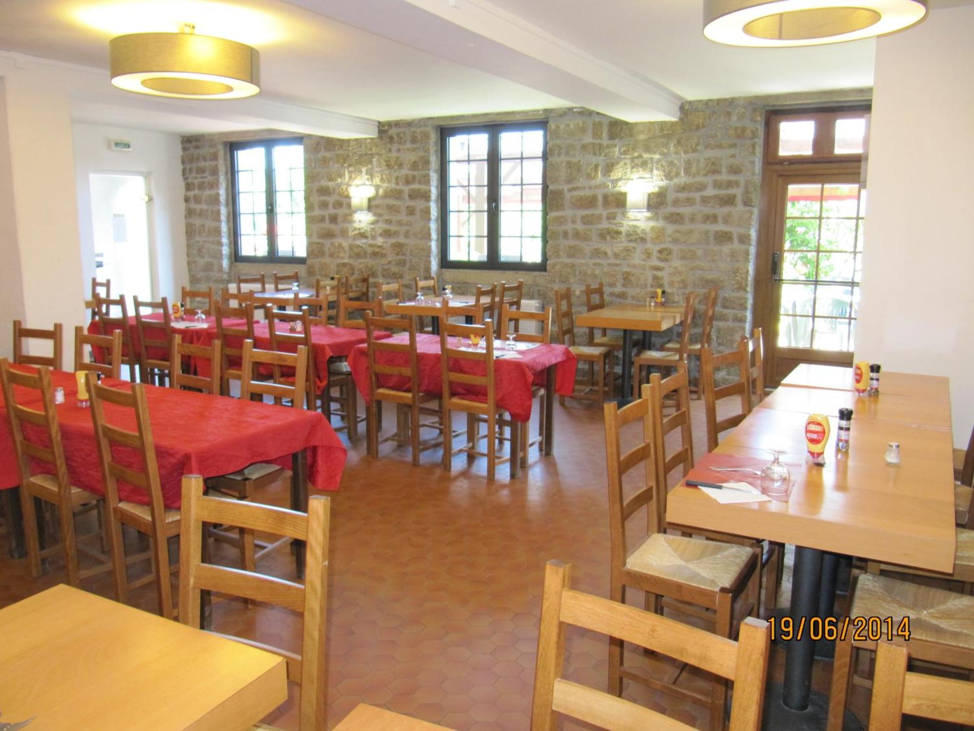 Auberge Le Guinefort Lehon Экстерьер фото